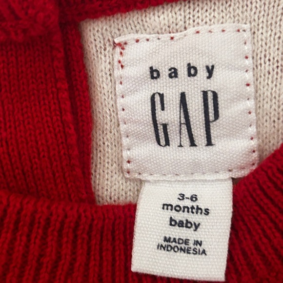 GAP Red with white hearts 💟 Baby Knitwear - Picture 2 of 4